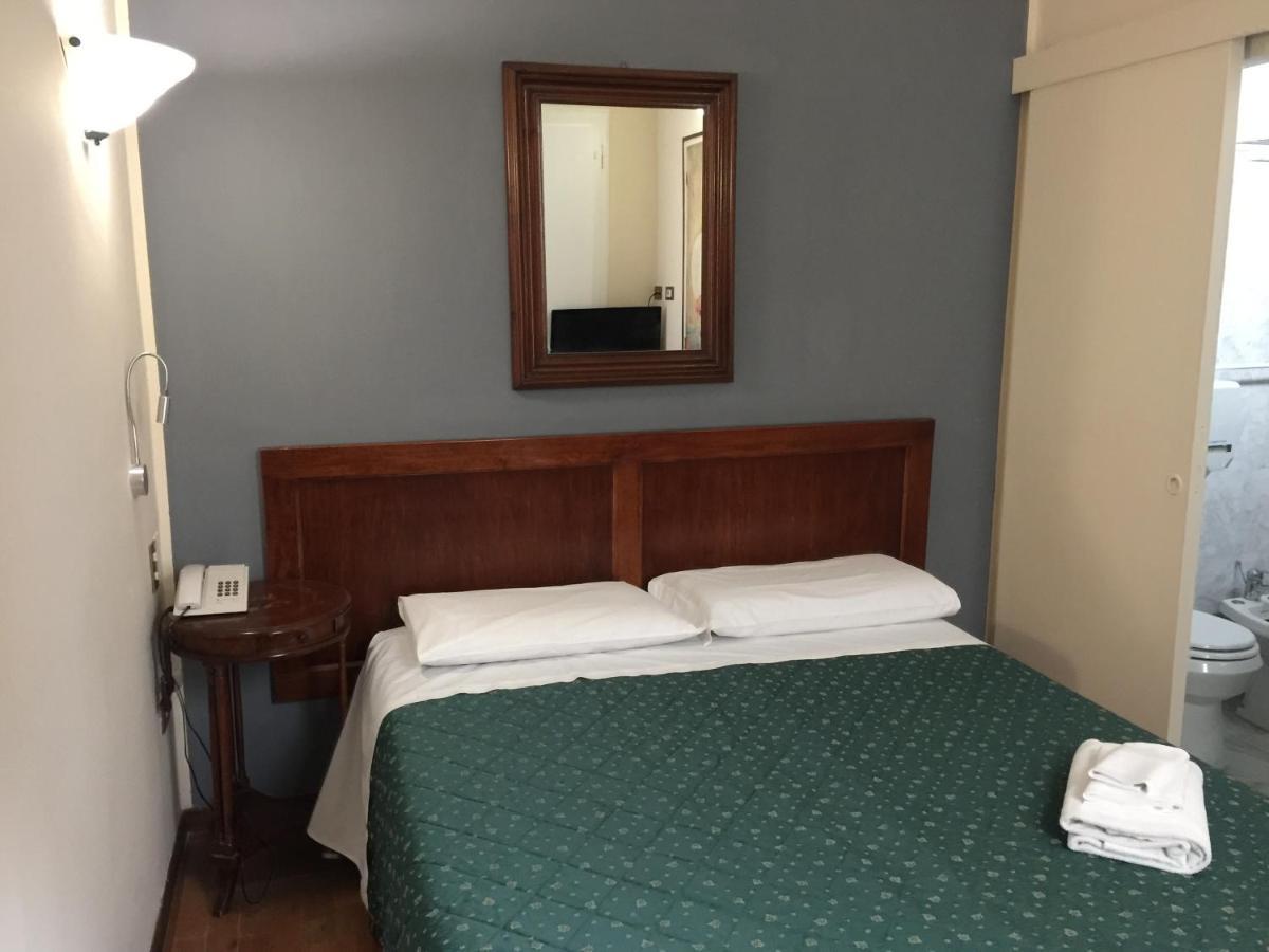 Hotel Le Due Fontane ฟลอเรนซ์ ภายนอก รูปภาพ