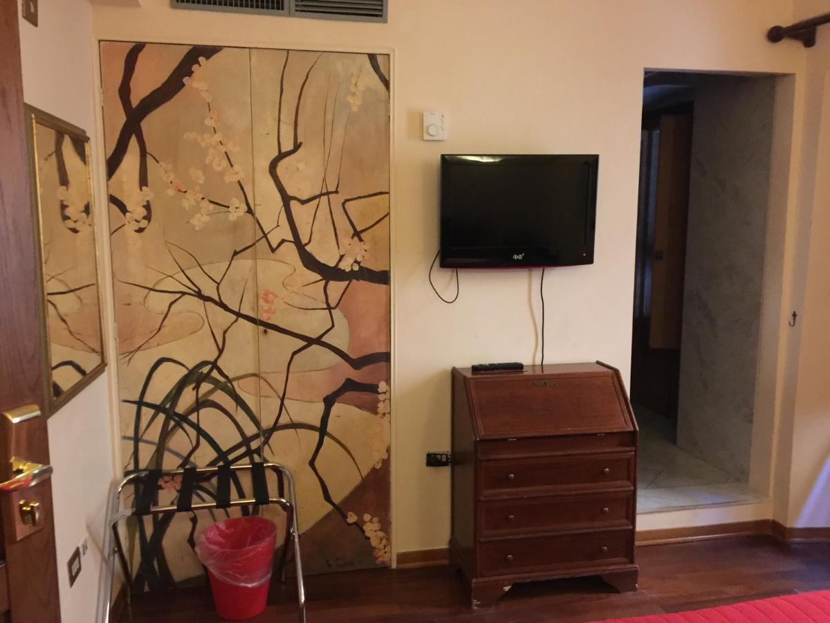 Hotel Le Due Fontane ฟลอเรนซ์ ภายนอก รูปภาพ