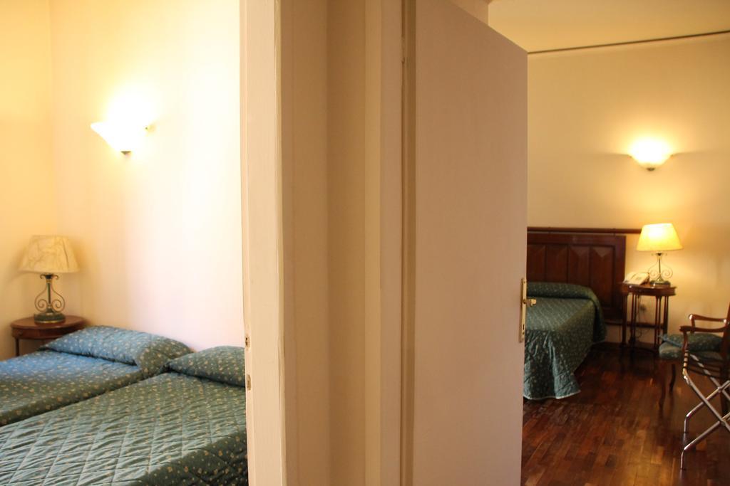 Hotel Le Due Fontane ฟลอเรนซ์ ภายนอก รูปภาพ