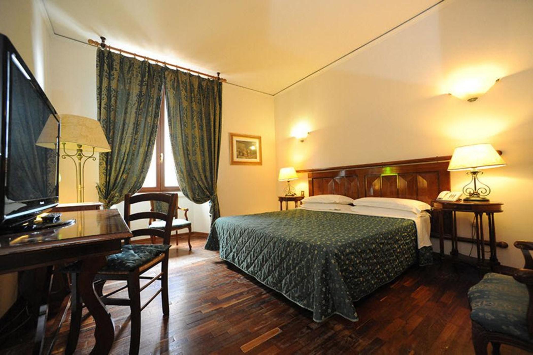Hotel Le Due Fontane ฟลอเรนซ์ ภายนอก รูปภาพ