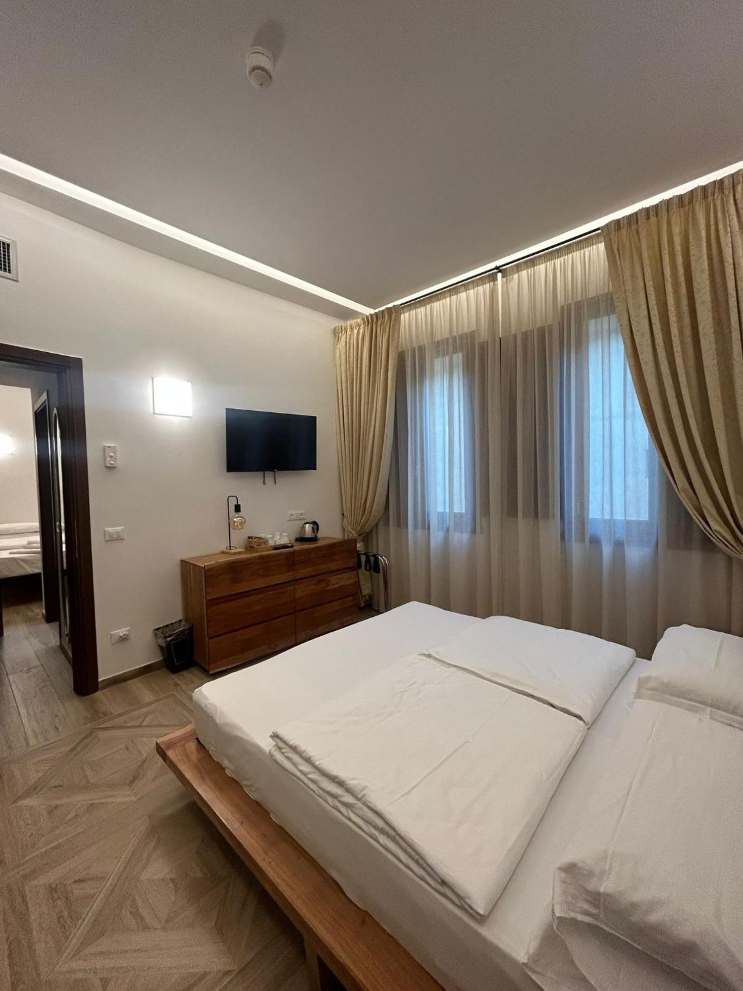 Hotel Le Due Fontane ฟลอเรนซ์ ภายนอก รูปภาพ