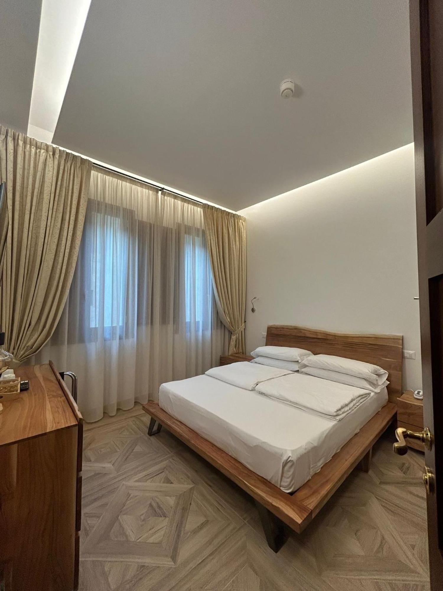 Hotel Le Due Fontane ฟลอเรนซ์ ภายนอก รูปภาพ